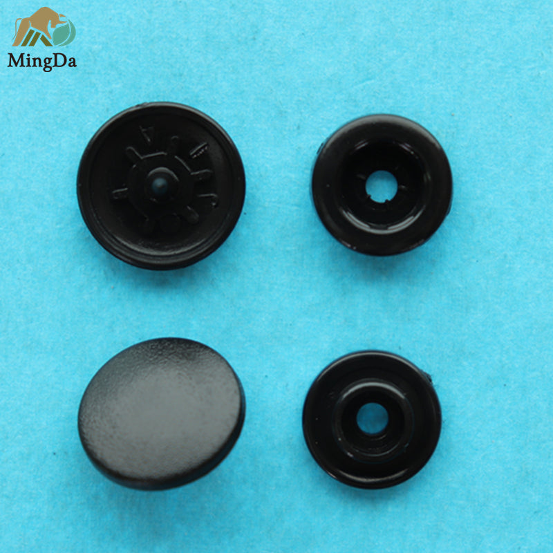 Plastic Snap Button