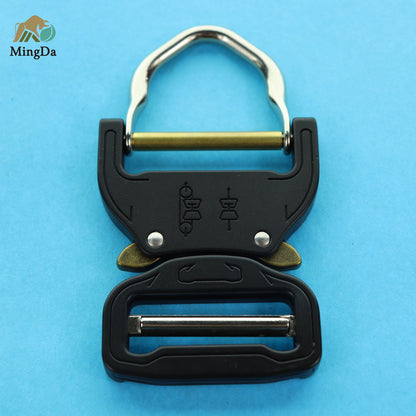 Cobra Buckle With D Ring